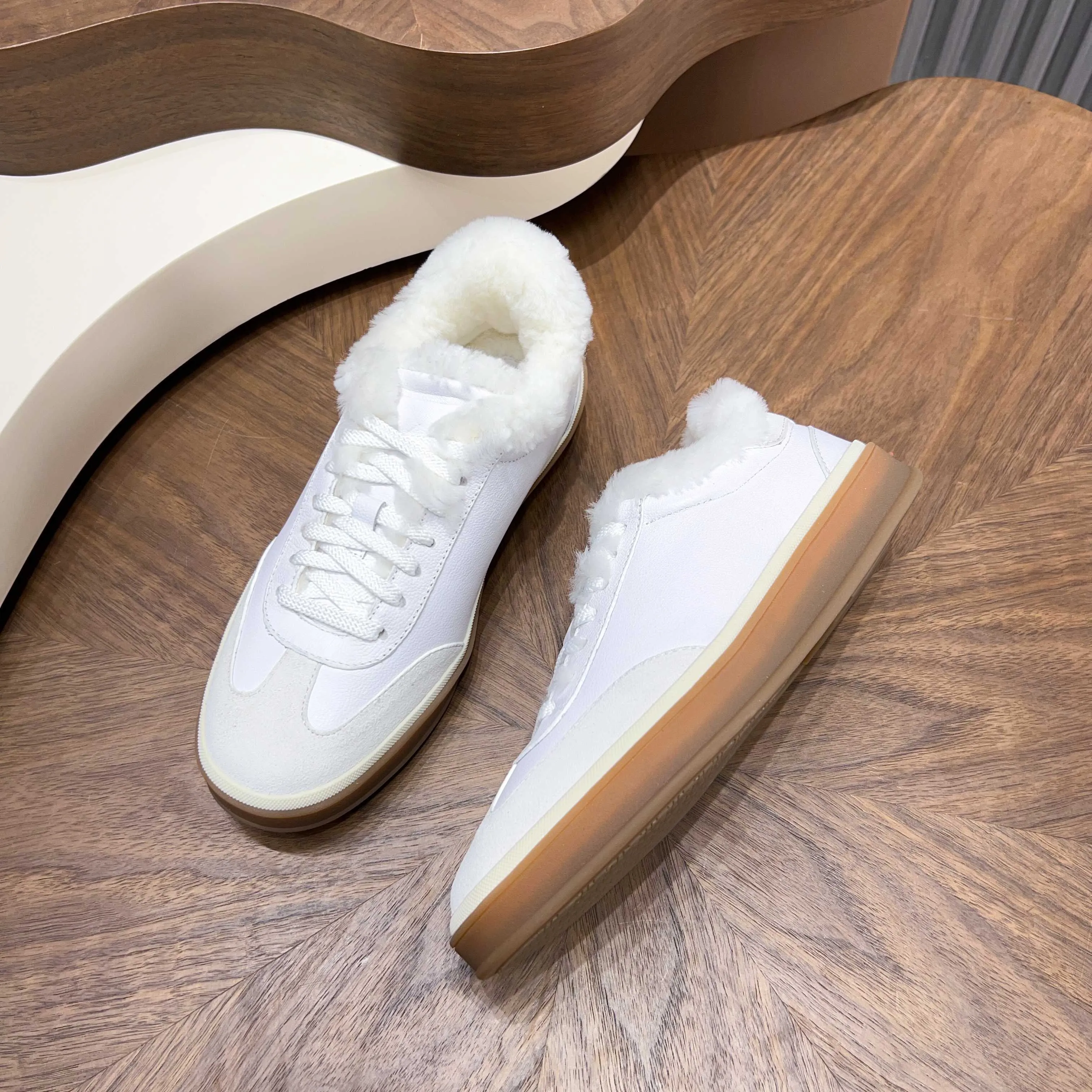 💰740 Loro Piana - Classic casual wool shoes, men's lace-up casual shoes and sneakers, high-quality lightweight and comfortable fabrics, suitable for outdoor leisure, the color is young and energetic, and it looks great with sportswear or casual suits! Code number: 39-44 (45, 46, can be customized)